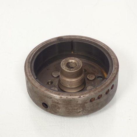 [PRODUIT D'OCCASION] Rotor d alternateur origine pour moto Suzuki 1000 GS 1980 à 1981 (1/2)