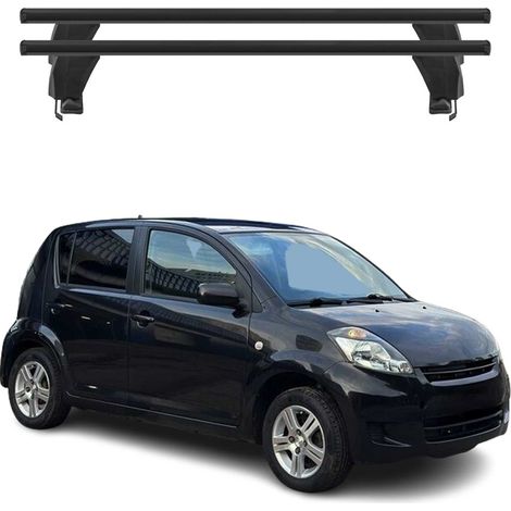 OMAC Barres de toit transversales en aluminium pour Daihatsu Sirion M300 2005-2015 – Antivol – Rainure en T – Testées City Crash – Charge Max 50 kg Noir (1/4)