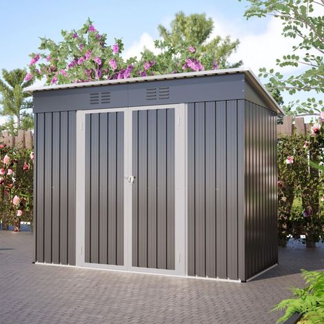 Abri de jardin en métal gris de 2,4 x 1,2 m avec toit pentu, porte verrouillable et 2 grilles d'aération, idéal pour terrasse, cour et jardin. (1/5)