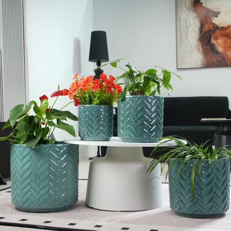 Petit pot individuel en céramique Ø20 cm, bleu turquoise brillant avec motif à chevrons sur tout le pourtour, respirant avec trou de drainage pour mini-succulentes et herbes aromatiques de bureau (1/4)