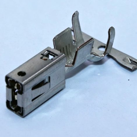 2-1241418-3 Automotive connector, plug, wire harness terminal (1/2)