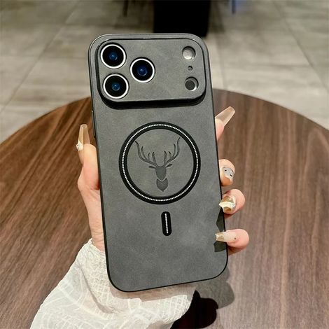 Étui pour iPhone 15 noir en similicuir à motif cerf, compatible avec la recharge magnétique sans fil MagSafe.