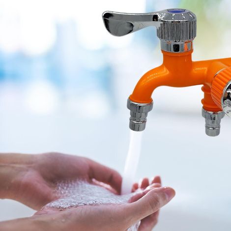 Doppelventil-Wasserhahn (90°), zwei externe Bedienelemente, robuster Messinghahn für Haus, Garten und Außenbereich. Farbe: Orange.