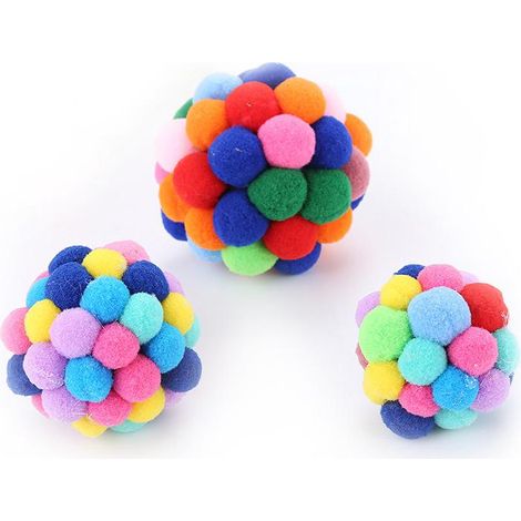 Lot de 3 jouets pour chat faits main, comprenant une clochette molaire intégrée et une balle en peluche colorée. (1/5)