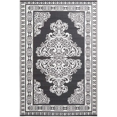 HOMESCAPES Black and White Motif Design Reversible Outdoor Rug