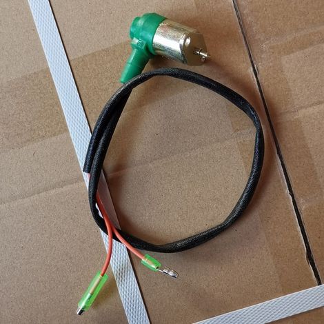 Das Kraftstoffmagnetventil des Vergasers (GX390, GX340, GX270, GX240) regelt die Kraftstoffzufuhr und verhindert Kraftstoffverluste nach dem Abstellen des Motors. (1/2)