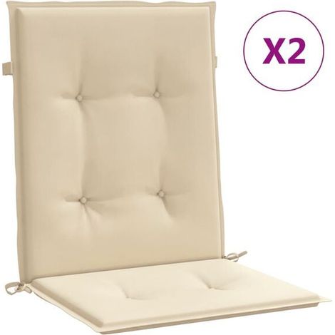 Un ensemble de deux coussins beiges pour chaise de jardin à dossier bas