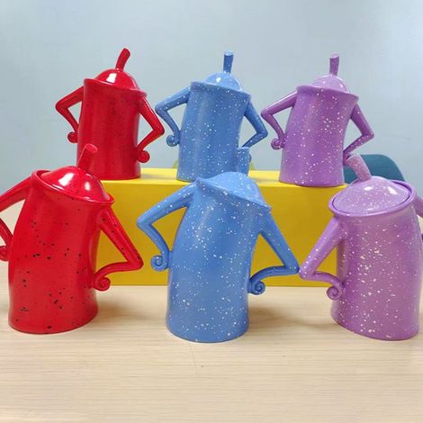 Pot à café mignon et coloré, boîte de conservation alimentaire, objet décoratif en résine, un petit pot rouge plein de caractère.