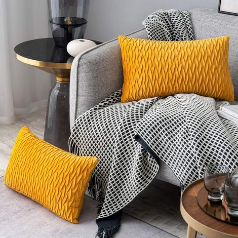 Housses Coussin en Velours 30x50cm pour Salon Canapé,Lot de 2 Housses Coussin Carrés de Motif uni Décoration Chambre,Jaune GROOFOO (1/4)