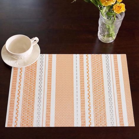 Sets de table lavables Boho en PVC, lot de 4 : antidérapants, résistants à la chaleur, parfaits pour fêtes et repas. (1/5)
