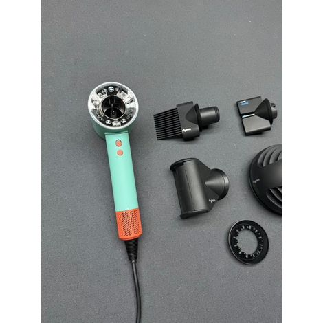 Sèche-cheveux Dyson HD16 à ions négatifs pour une protection efficace et un soufflage doux