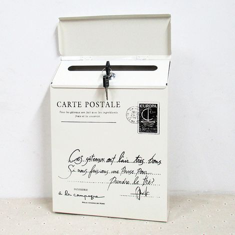 Boîte aux lettres murale rétro vintage, porte-courrier et journaux étanche, fixation au mur, boîte postale extérieure, style ancien, métal robuste, accrochage mural. (1/4)