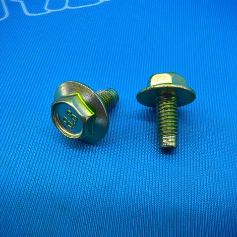 54459-2FJ3A is suitable for mounting the top mount of the front shock absorber on Nissan Tiida, Sylphy, Sunny, and Venucia vehicles. (1/4)