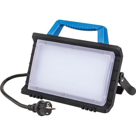 LED Arbeitsleuchte 24W "Optiline" IP54 m. USB- und Schukodose m. 3m