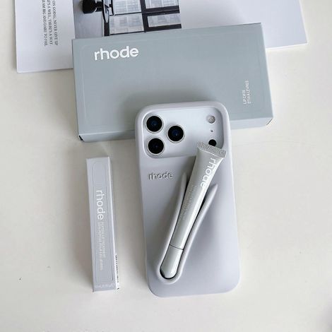 Coque Rhode avec effet brillant à lèvres pour iPhone 16, 15, 14, 13, 12, 17, 11 Pro Max et Plus, couleur gris brillant à lèvres.