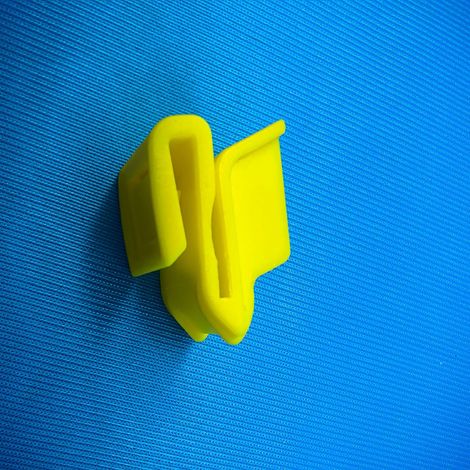 85284-AL510 is suitable for the yellow bumper connecting fender clips of Nissan Teana Qashqai. (1/4)