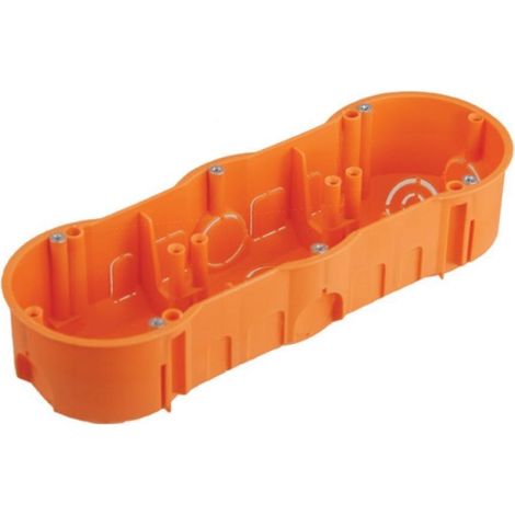 Caja de empotrar 60 triple placa con tornillos - A.0043WP (1/2)