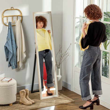 Ganzkörperspiegel 157 x 37 cm, Stand- oder Wandspiegel mit MDF-Rahmen und Ständer, Weiß und Natur