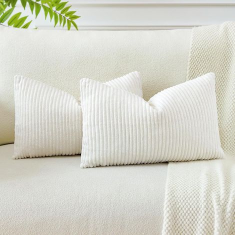 Housses de Coussins en Velours Côtelé Décoratif Canapé Taie d'oreiller Doux Decoration pour Maison Salon Chambre Canapé Décoration 30x50cm Lot de 2 (Beige Blanc) (1/5)