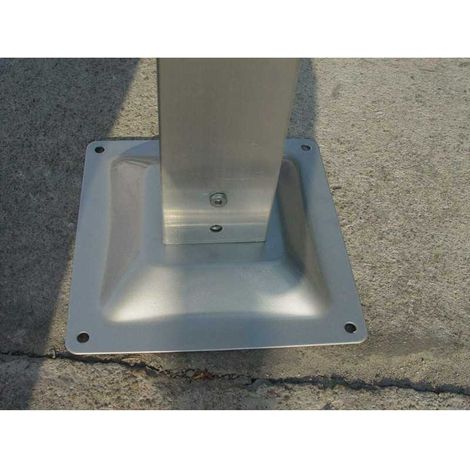 Cubierta redondeada para estacionamiento - Aluminio y policarbonato (1/5)