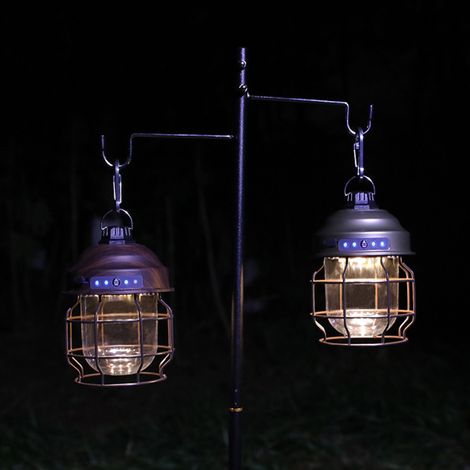 Vintage LED-Hängelaterne für den Außenbereich, tragbare und wiederaufladbare Campinglampe mit Karabinerhaken, antikes Nachtlicht für Camping (1/5)