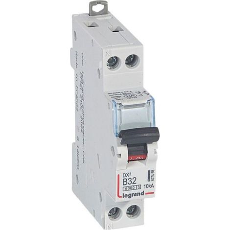 Disjoncteur DX³6000 10kA arrivée haute et départ bas à vis U+N 230V - 32A - courbe B - 1 module - LEGRAND
