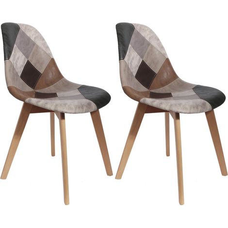 Altobuy – Lot de 2 chaises scandinaves en tissu aspect cuir – Piétement en bois massif – Hauteur d'assise 49 cm – Design patchwork ancien (1/6)