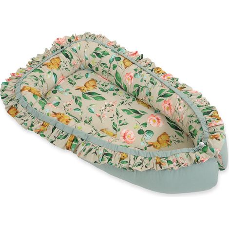 Baby Kokon Laufstall Wickeltuch Premium mit Rüschen - Kaninchen mit Blumen (1/5)
