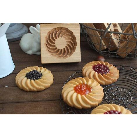Wooden cookie cutter for making homemade cookies, cookie press, cookie baking mold, baking supplies (1/3)