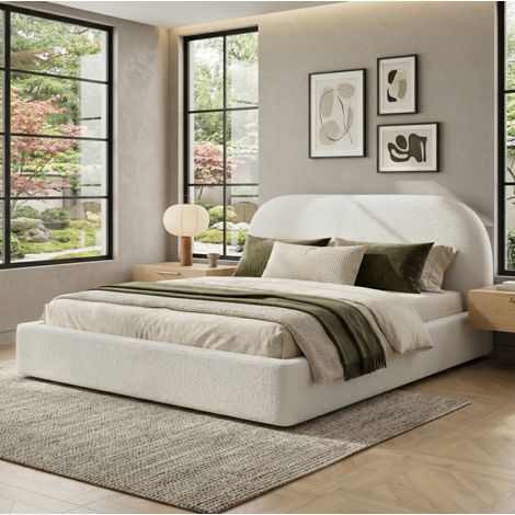 Bett Polsterbett modern 180x200 cm Bouclé Beige mit dick gepolstertem Kopfteil und Lattenrost (1/5)