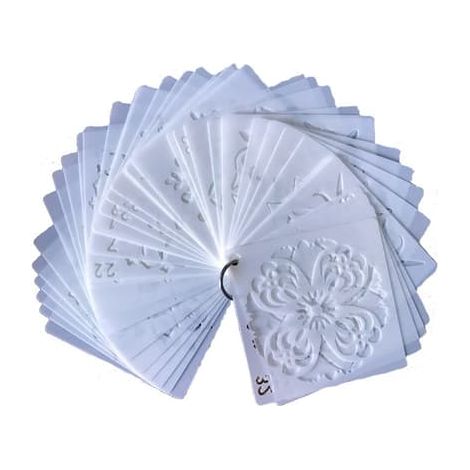 Ett paquet avec 36/56 petits pochoirs Mandala (1/4)