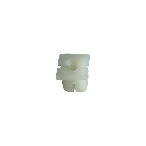 RESTAGRAF - Agrafes pour vehicules type renault - 1322 - Ce produit de marque Restagraf est neuf.