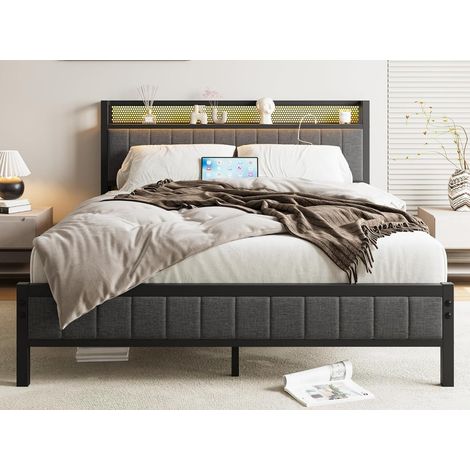 Cama de metal 140x200 cm negra con cabecero tapizado, balda integrada y puertos USB (1/5)
