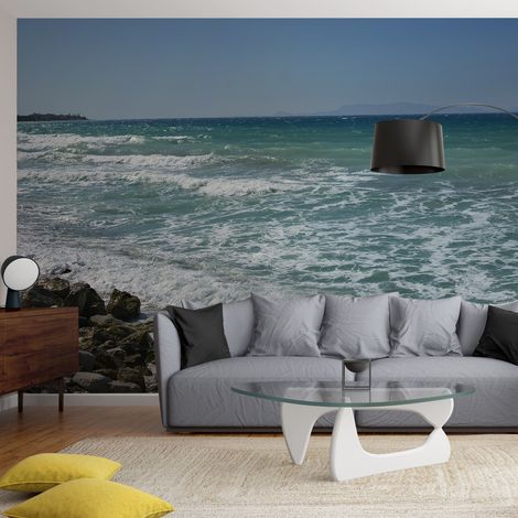 Papier peint intissé 270x250 cm - Décor bord de mer - Mer azur, rochers et montagnes - Idéal pour votre intérieur géant (1/3)