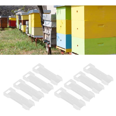 Konvolut von 30 Teilen zu verkaufen. Bänder für Bienenstockrahmen, Rahmenabstandshalter, Imkereizubehör, Königinnenisolierungsrahmen. (1/5)