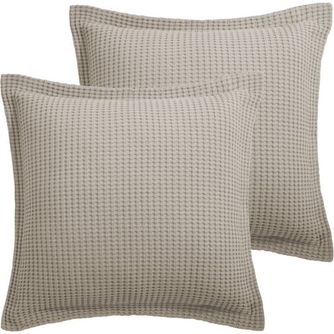 Levtex Home - Juego de dos fundas de almohada estilo europeo Mills Waffle Beige - Diseño de gofre beige - Dos fundas de almohada estilo europeo (66 x 66 cm) - Algodón
