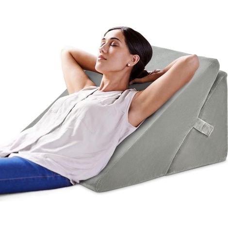 GOPLUS Coussin de Soutien Triangulaire Polyvalent, Coussin de Dossier pour Lit, Couchette, Canapé, Oreiller Anti-Stress Thérapeutique pour Soulager Le Douleur dans Le Dos et Genoux (Gris) (1/5)
