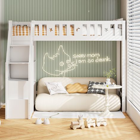 Cama alta de madera de pino blanco de 90x200 cm con escalera de almacenamiento, estantes y base de láminas.