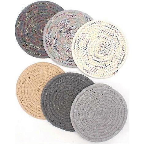 Un ensemble de 6 dessous de verre isolants thermiques, dessous de verre en dentelle, sets de table et dessous de verre ronds en corde de coton d'un diamètre de 11 cm. (1/5)
