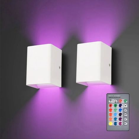 Zwei moderne, weiße LED-Wandleuchten mit Fernbedienung, ideal für das Wohnzimmer und andere Räume. Lichtfarbe: RGB. (1/5)