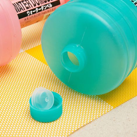 Verstellbare, mit Wasser gefüllte Hanteln – Fitnessgeräte für Frauen (1/5)
