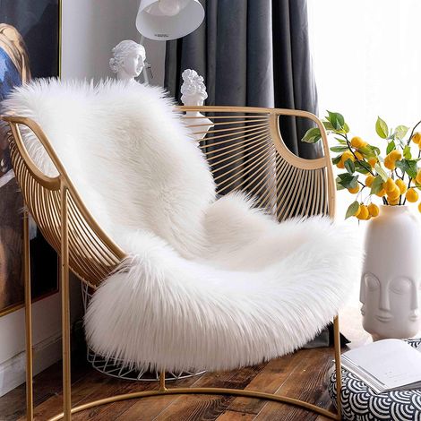 Tappeto in finta pelle di pecora, accogliente come un tappeto in vera pelliccia sintetica di lana, tappeto per divano in lana di lusso fatto a mano (90 X60 CM, bianco) (1/4)