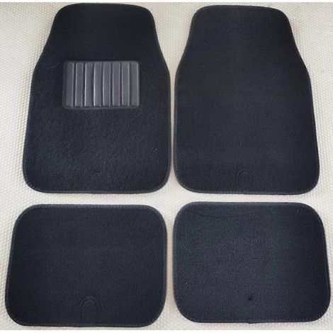 4 tapis noirs brodés (1/5)