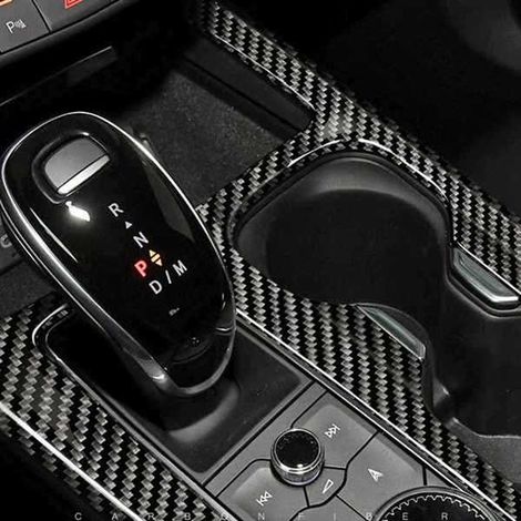 Dekorativer Aufkleberstreifen für die Mittelkonsolen-Schaltkulisse aus Trockencarbon für Cadillac XT4 (2018–2020) (1/4)