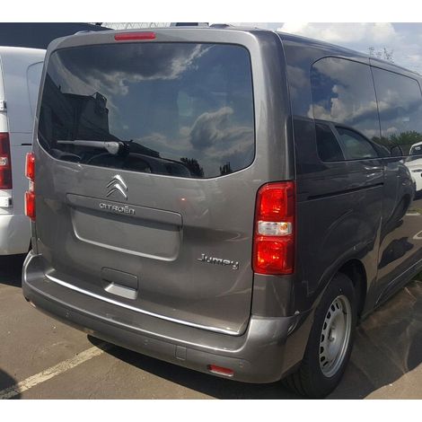 Citroen Jumpy III 2016+ Striscia cromata sul portellone (1/5)