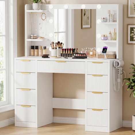 Coiffeuse Moderne avec éclairage et Prise, Grand Miroir, 9 tiroirs, Support pour sèche-Cheveux, Table de Maquillage pour Chambre à Coucher, Blanche (1/5)