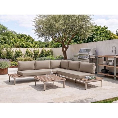 Sofá de jardín exterior moderno 5 plazas con mesa de centro de madera de acacia con cojines beige Fivizzano (1/5)