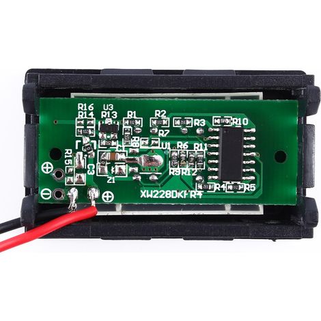 Batteries au plomb 12 V en promotion : testeur de capacité LED MP (1/5)