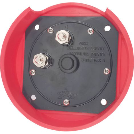 The two-stage battery switch uses a 32-volt marine hardware panel with a diameter of 3.7 inches.