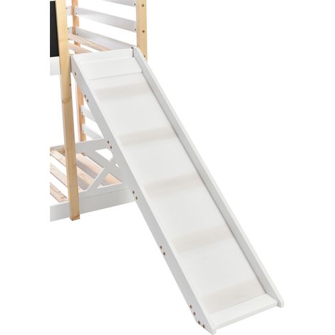 Pour deux enfants, plus d'espace de jeu et de sommeil avec ce lit superposé cabane à toboggan et tableau (1/5)